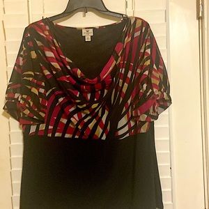 Women’s top worn already but I’m good condition use only a couple of times a 2x